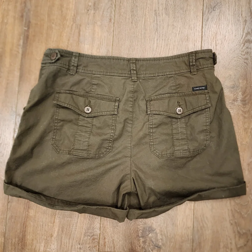 Sanctuary Renegade Shorts Mid-Rise Women's Dark Olive Green Cuffed size Large